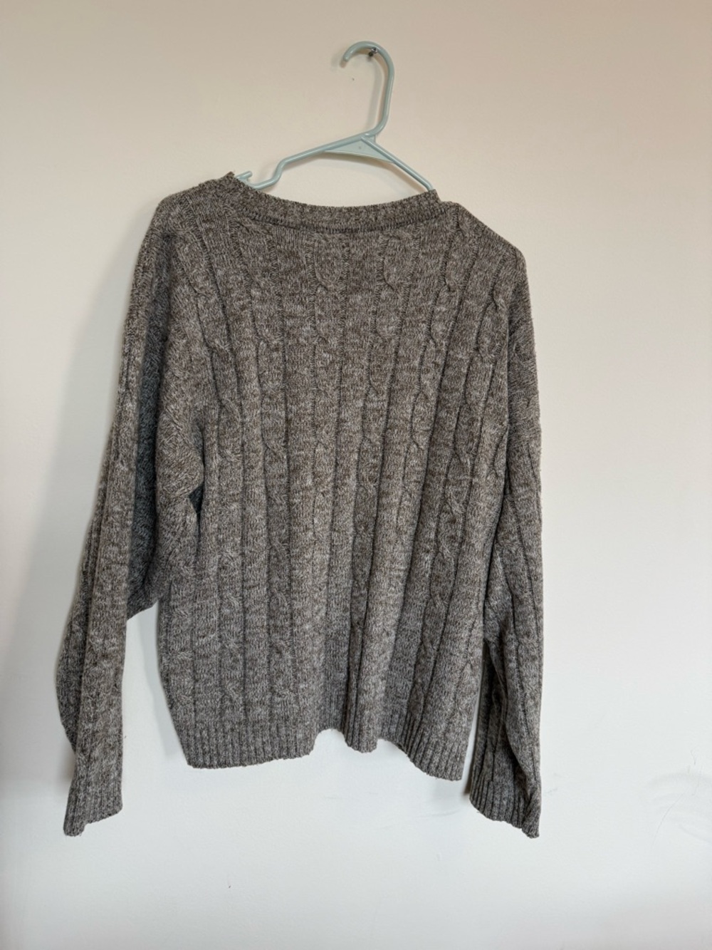 Cozy Cable Knit Sweater in Heather Gray